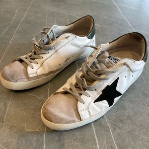 Golden Goose size 44. Lightly used and in good condition